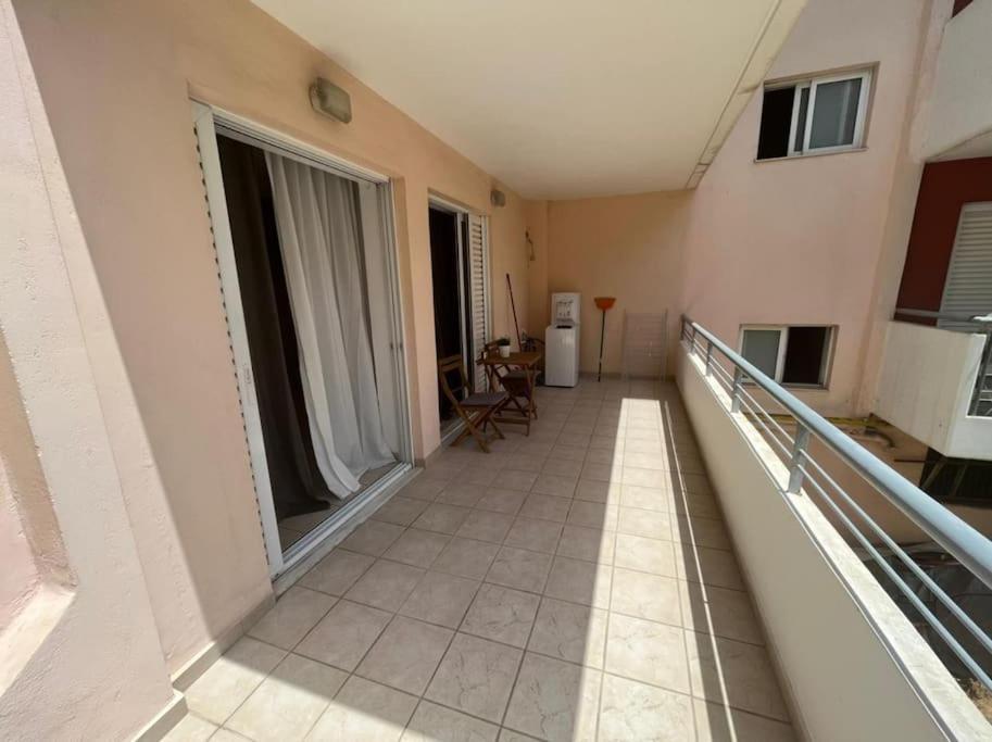 Appartamento Modern Studio large veranda -metro station Suggrou Atene Esterno foto